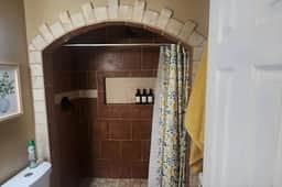 Stylish 2 BR near Goodfellow AFB.