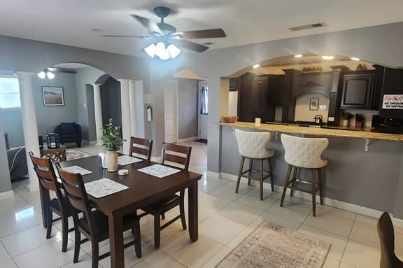 Stylish 2 BR near Goodfellow AFB.